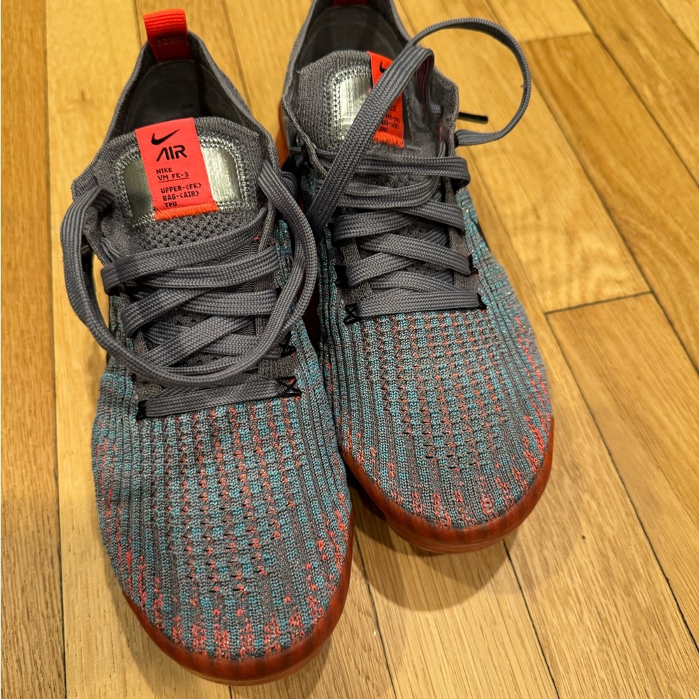 Nike Vapormax Air Knit Gray and Pinkish/Red Sneakers